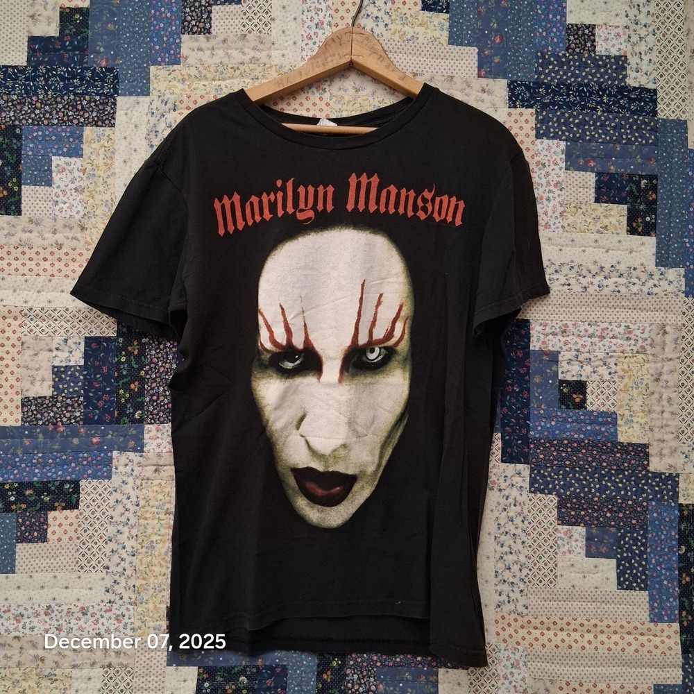 Vintage Marilyn Manson T Shirt Red Lips Bay Island SZ Large Black Rock Metal Y2K